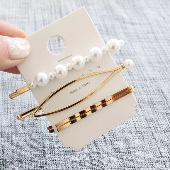 3/$30 💛 Metal Pearl 4pc Bobby Pin Hair Clip Set - Picture 1 of 2
